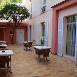 Riviera 3*