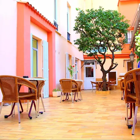 Riviera Ξενοδοχείο Μεντόν