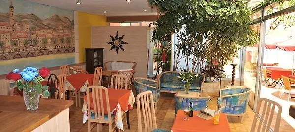 Riviera 호텔 3*
