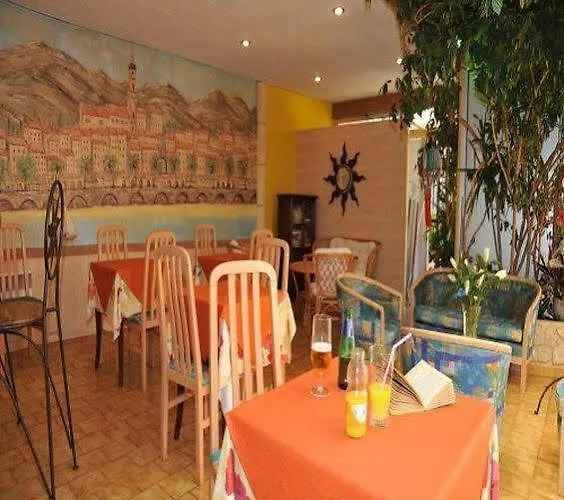 Riviera 3*