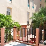 Hotel Riviera 3*