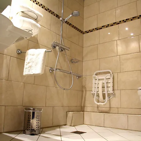 Riviera Hotel 3*