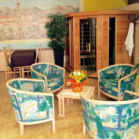 Riviera Hotel Menton