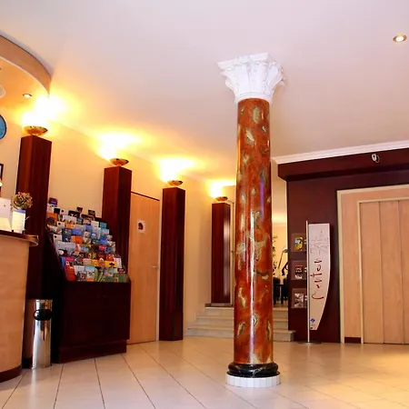 Hotel Riviera 3*
