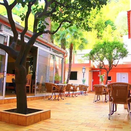 Riviera 3*